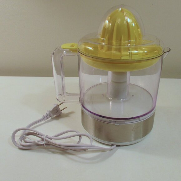 Starfrit Juicer - Picture 3 of 4